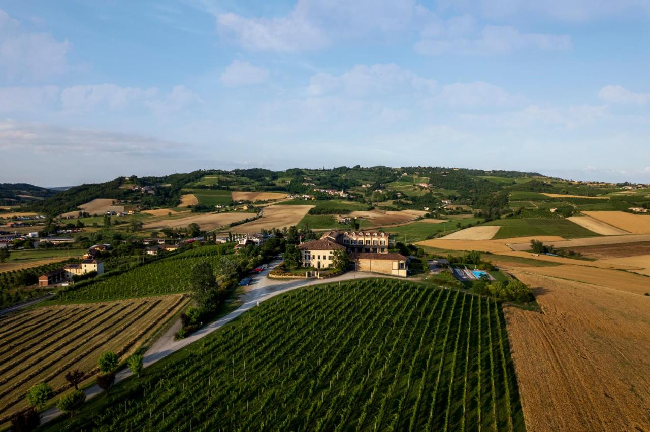 SPINEROLA Nature Living in Monferrato ADULTS ONLY