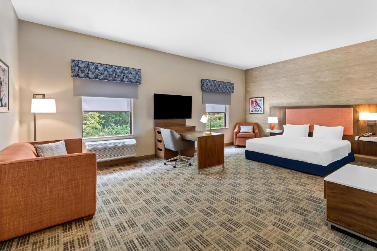 Hampton Inn & Suites Grove City photo 4