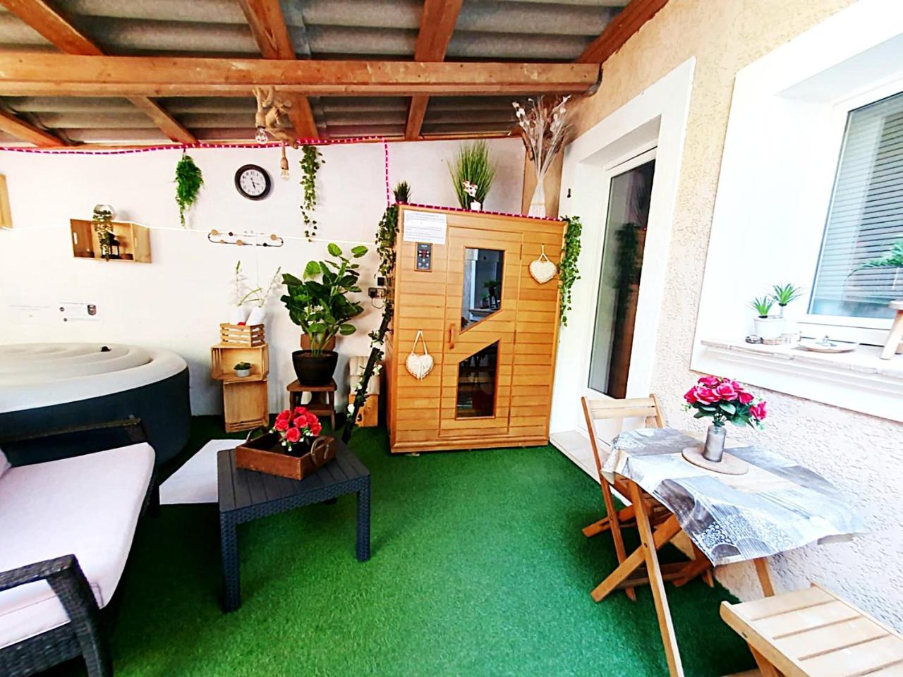 Studio19 Cosy Sauna Jacuzzi et jardinet privatifs - 4