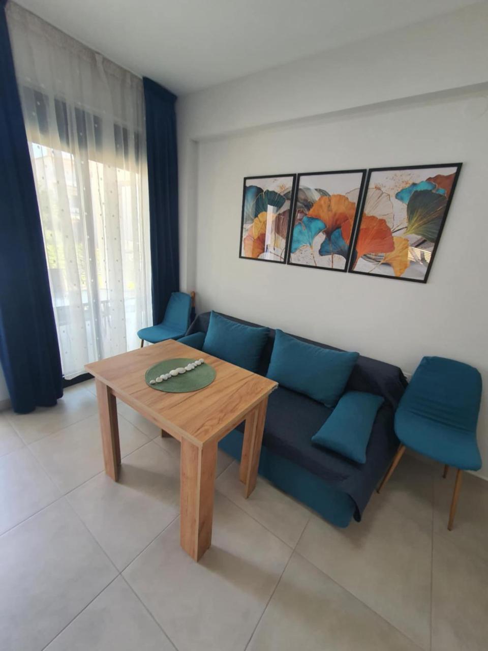 Sunny Apartment - 4