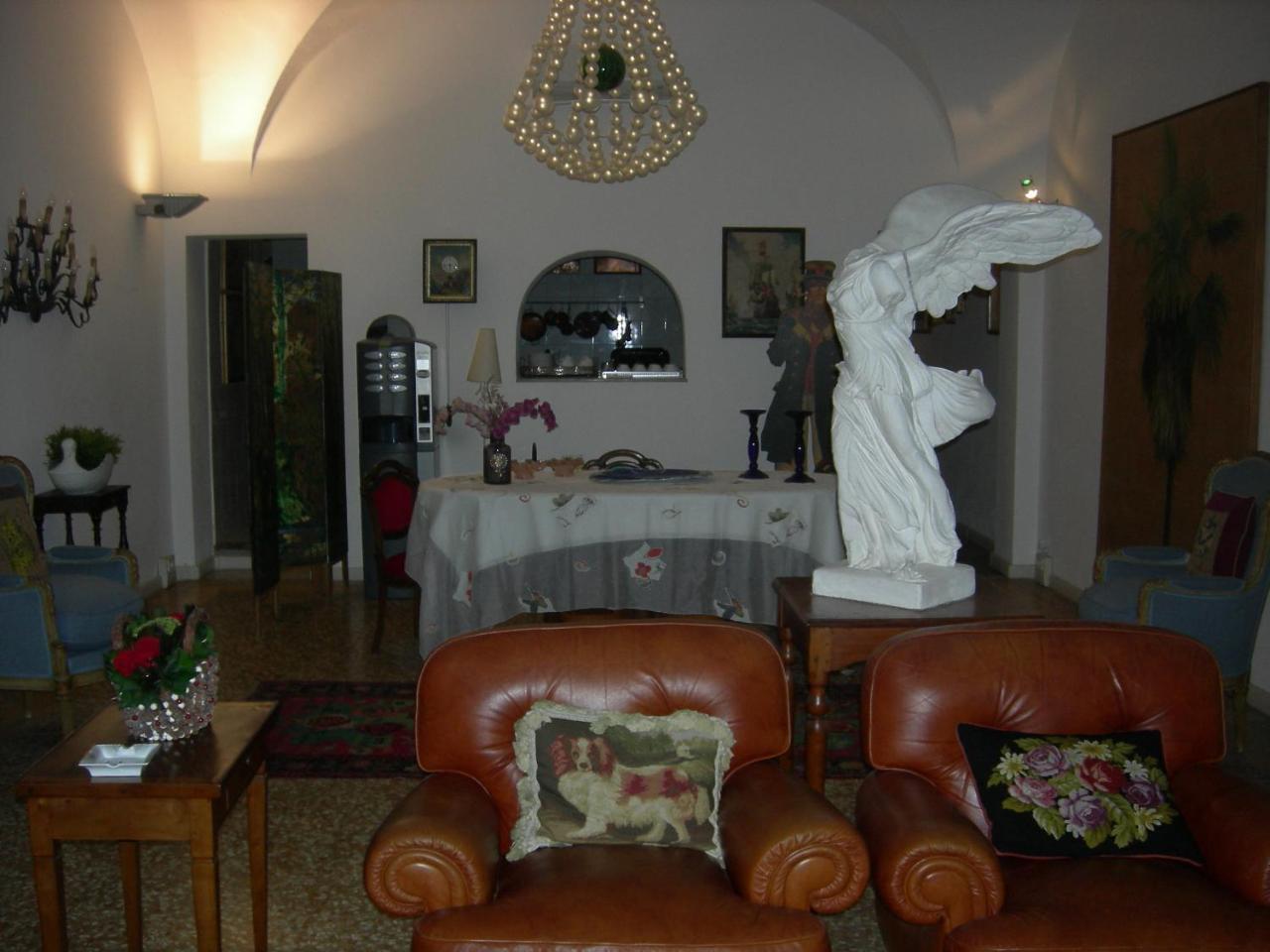 Hotel Il Falchetto photo 3