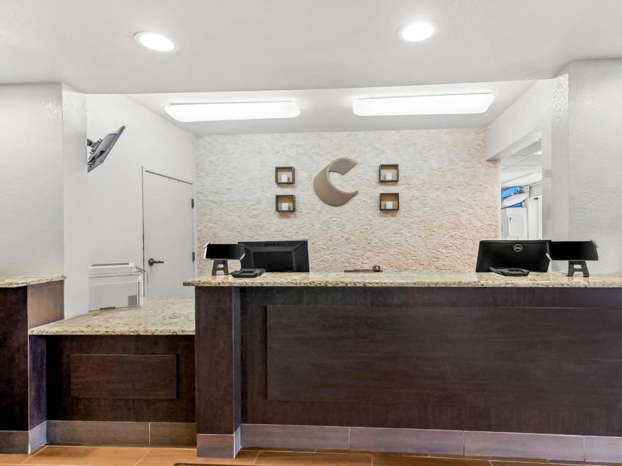 Comfort Inn & Suites Bellevue - Omaha Offutt AFB photo 2