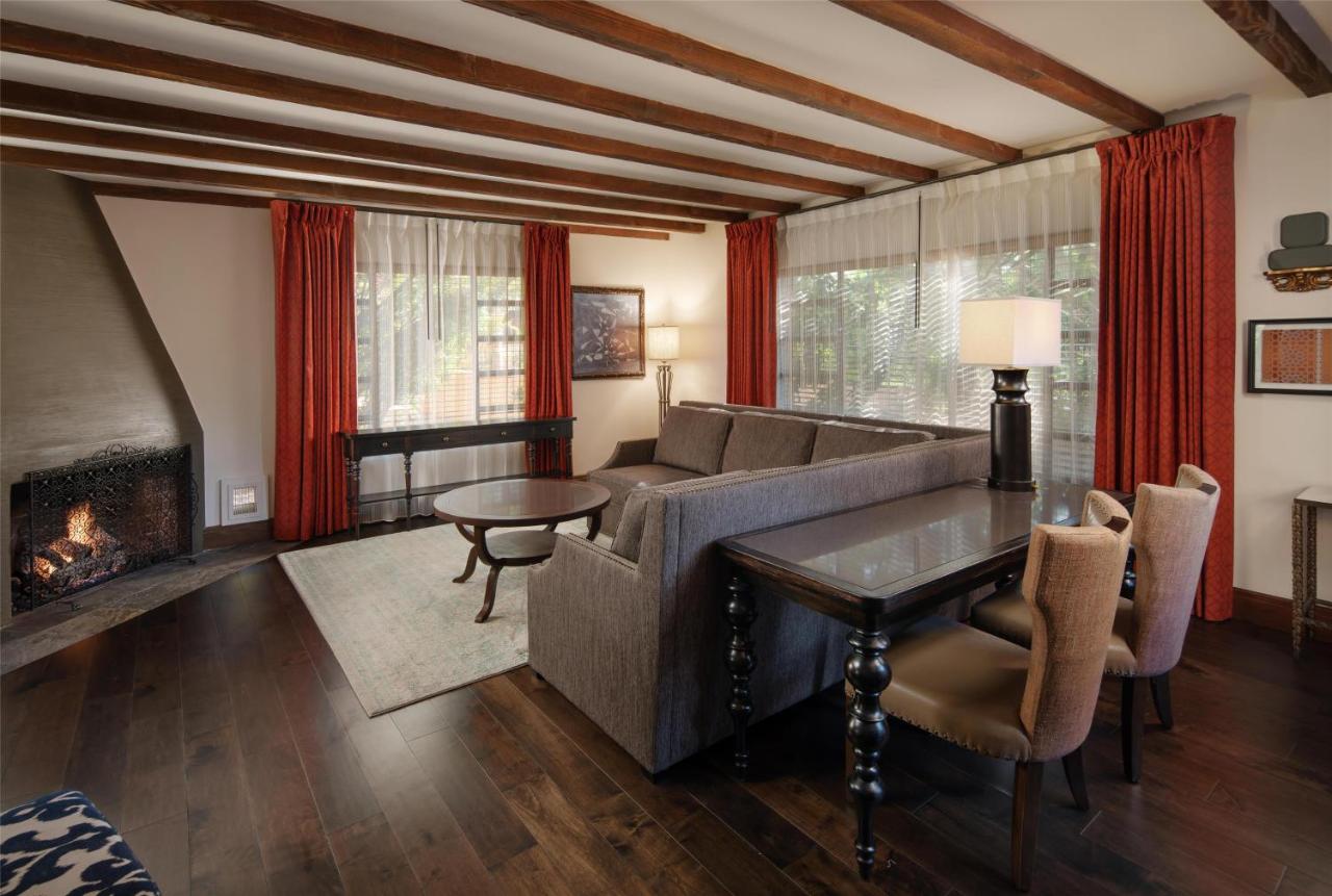 Royal Palms Resort And Spa photo 3