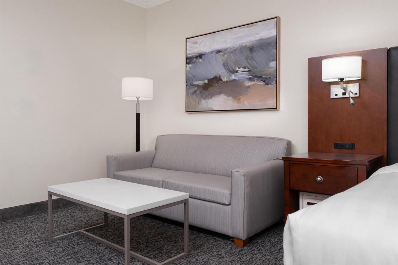 Best Western Plus Downtown Inn & Suites photo 3