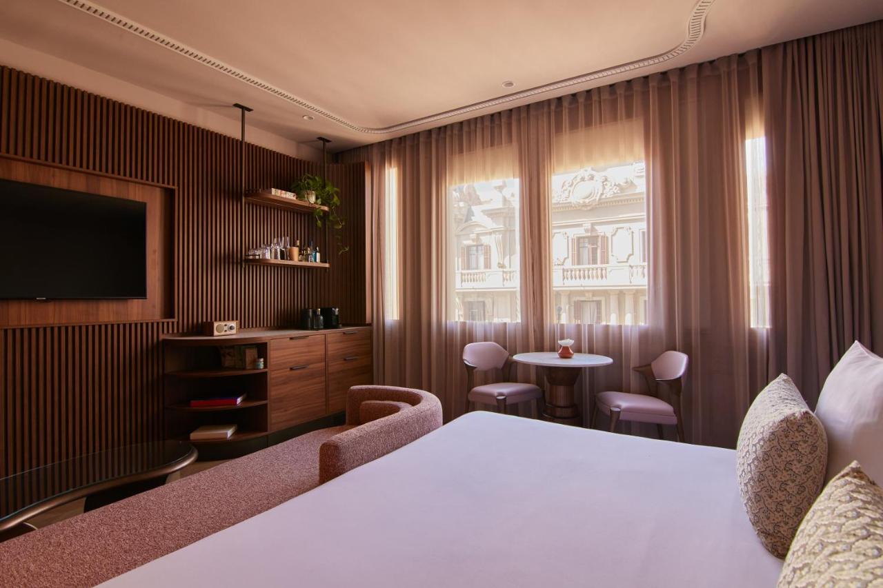 Grand Hotel Central, Small Luxury Hotels photo 4