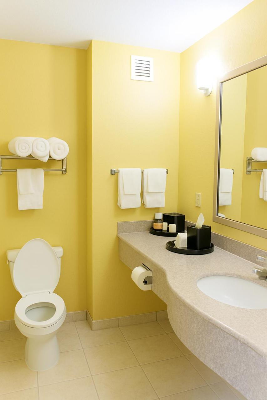 Ambassador Inn & Suites Tuscaloosa University I-20 photo 2