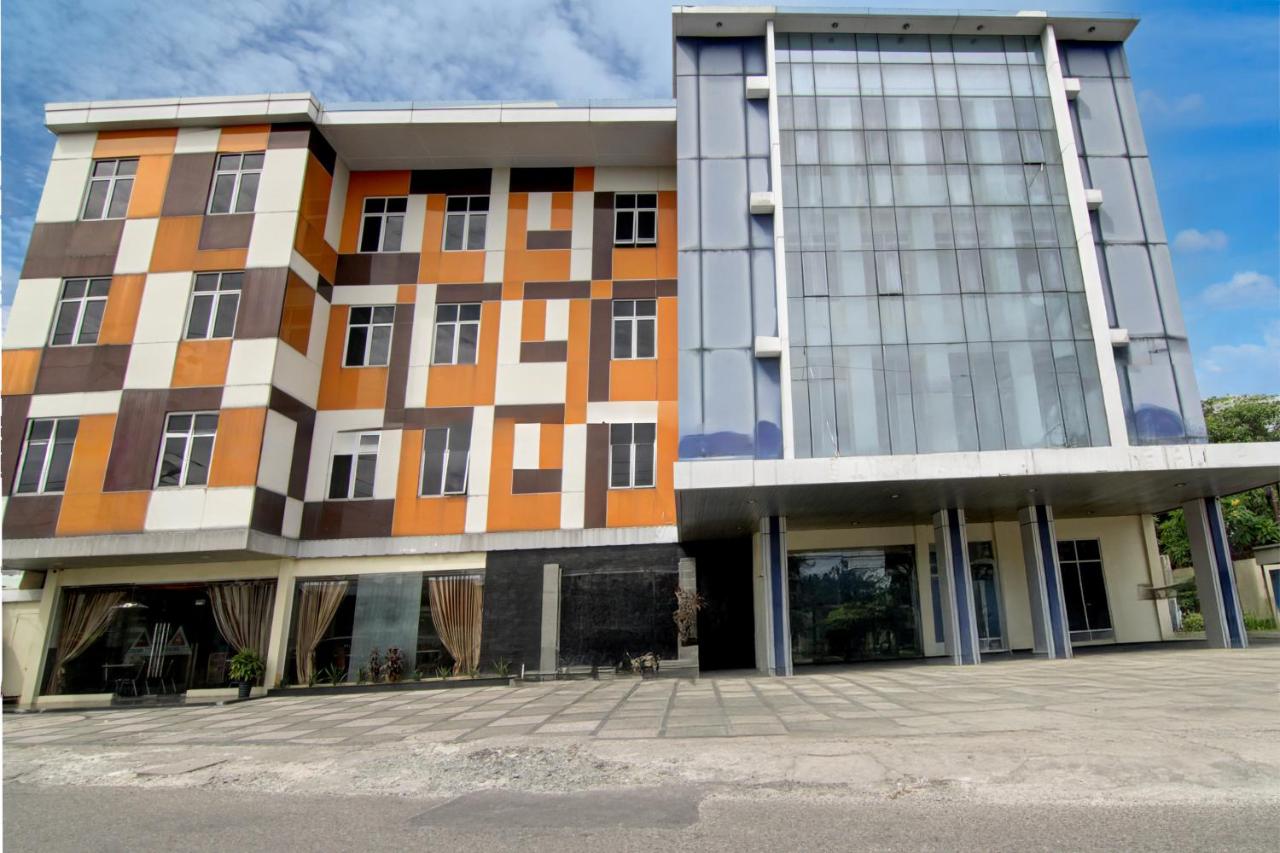 Photo - Collection O Stefani City Hotel