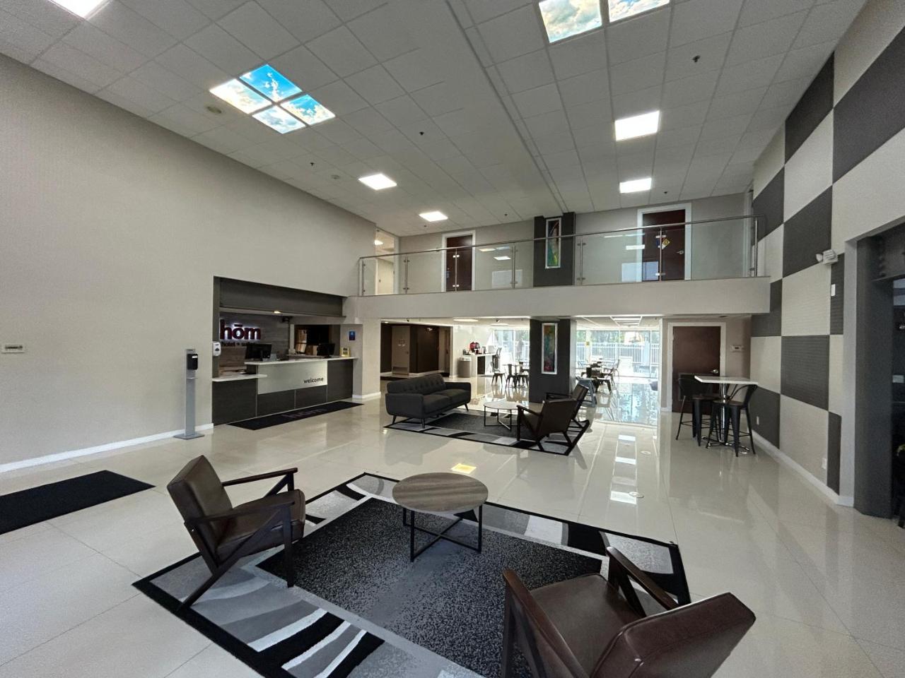 HOM Hotel Gainesville, SureStay Collection by Best Western photo 3