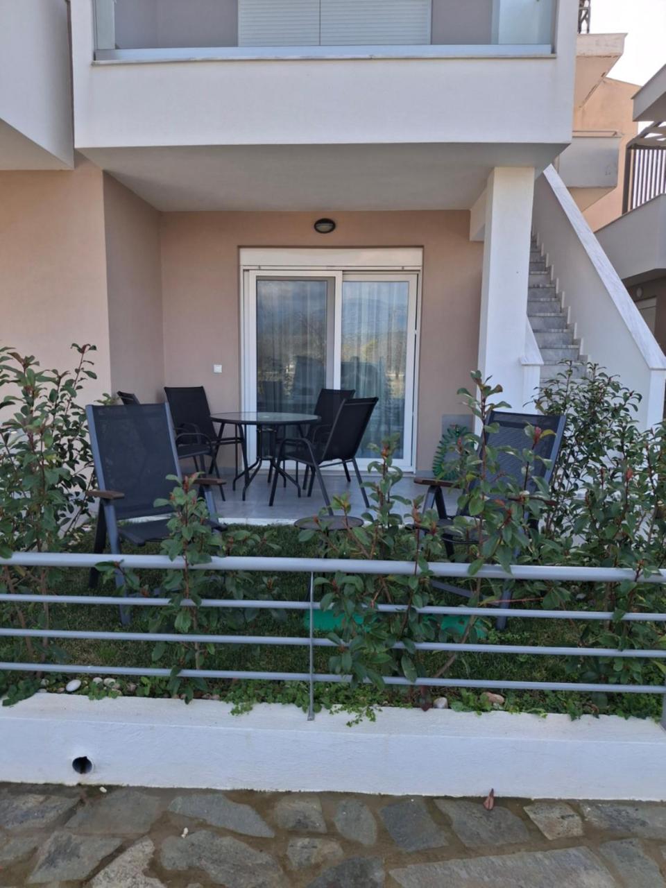 Iro Residence at Paralia Ofriniou - 2