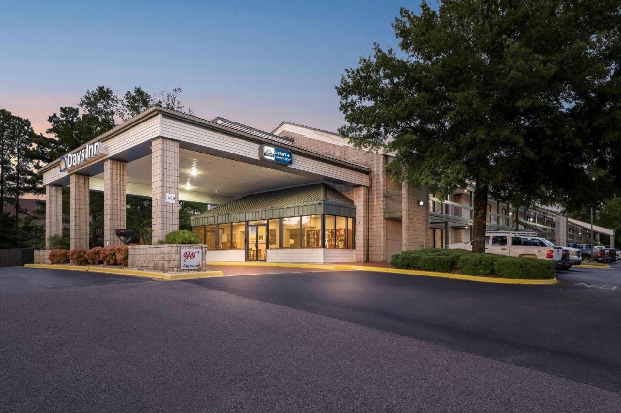 Photo - Days Inn by Wyndham Hoover Birmingham