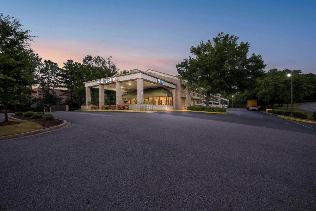Photo - Days Inn by Wyndham Hoover Birmingham