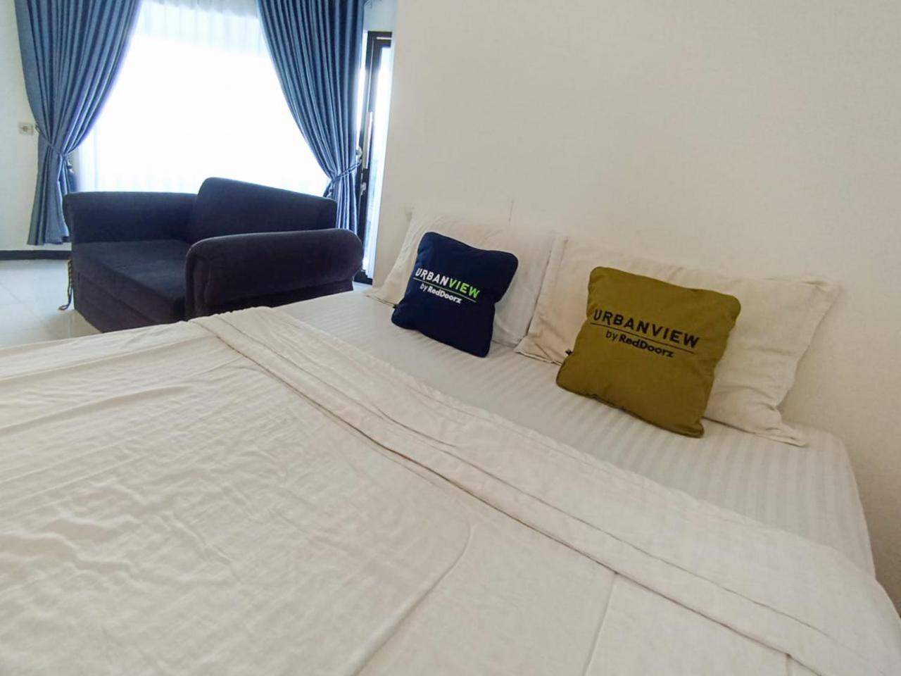 Urbanview Hotel Trisna Srabah photo 2