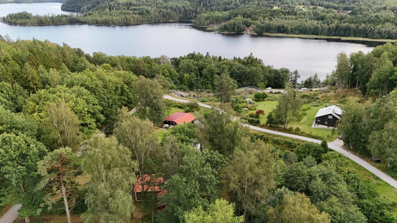 Bright comfortable guest suite close to both swimming, nature and city - 3