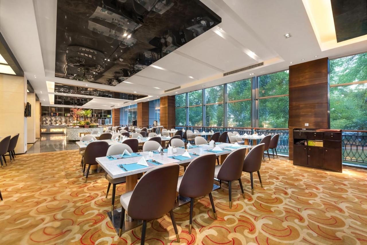 Grand Skylight International Hotel Shenzhen Guanlan, Near Metro Station, Huawei, Foxcnn, Shenzhen North Railway