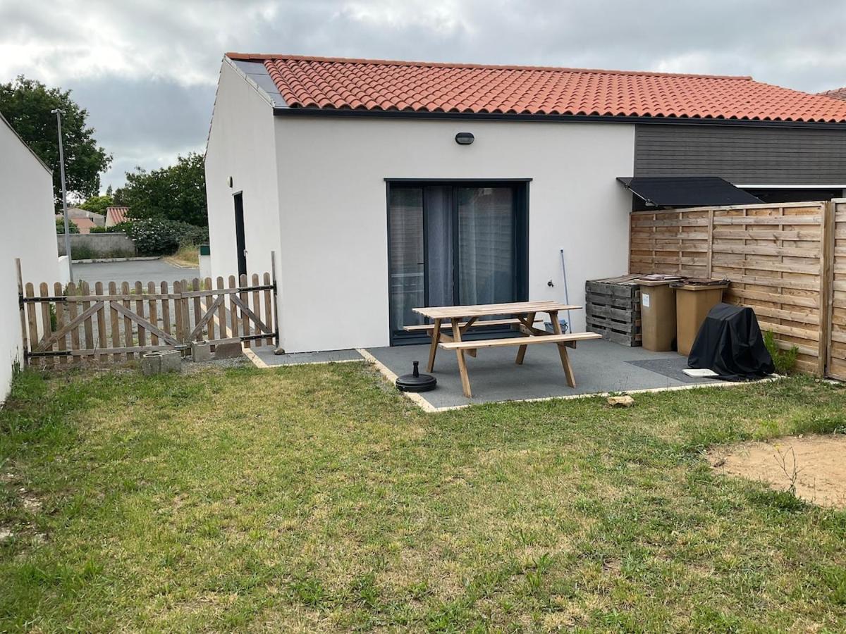 Maisonnette climatisé avec terrasse et jardin - 3