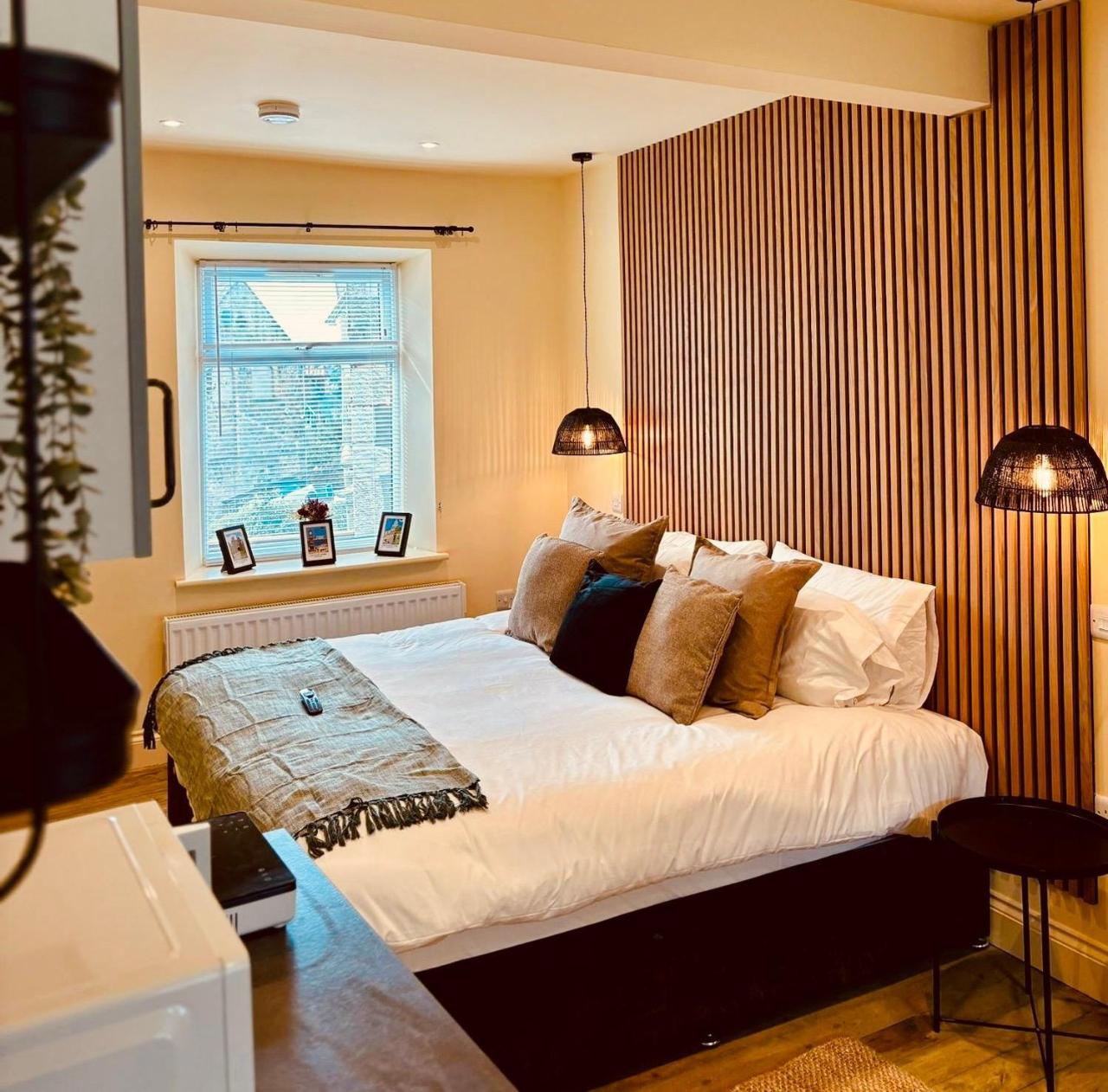 8 Parker Street - 6