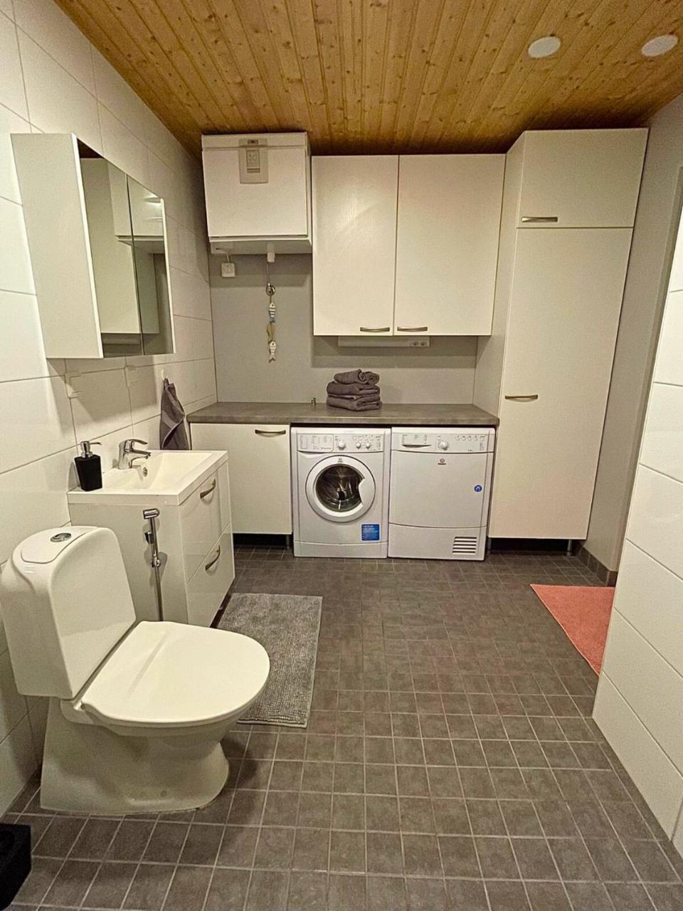 A one-bedroom apartment with a sauna near the center - 5