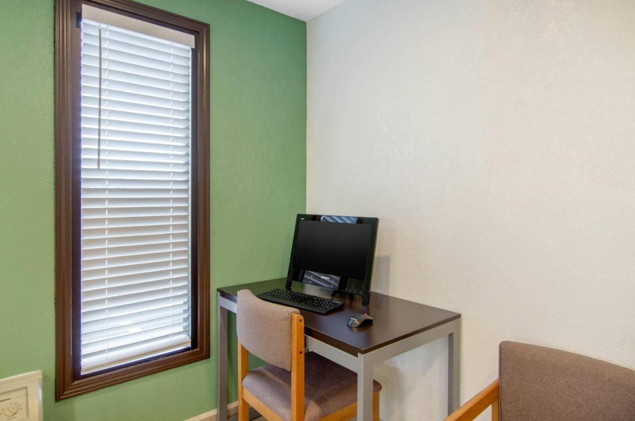 Quality Inn Russell photo 3