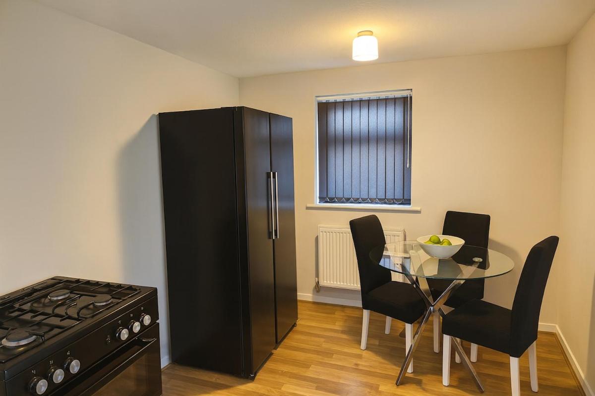 Cosy 3 Bed House, Decked Garden, Free Parking - 5