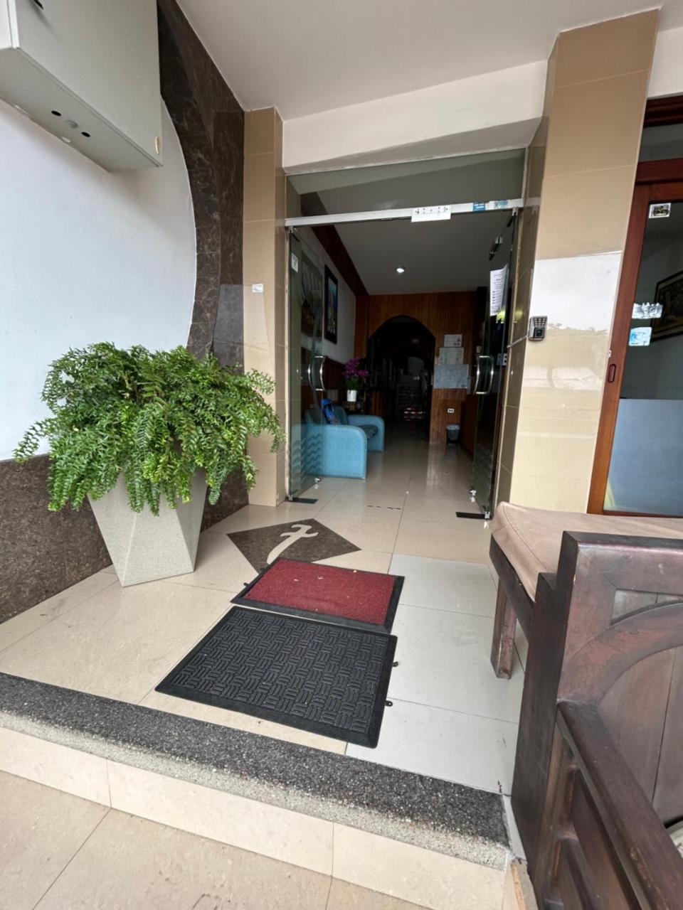 Hostal Sir Francis Drake