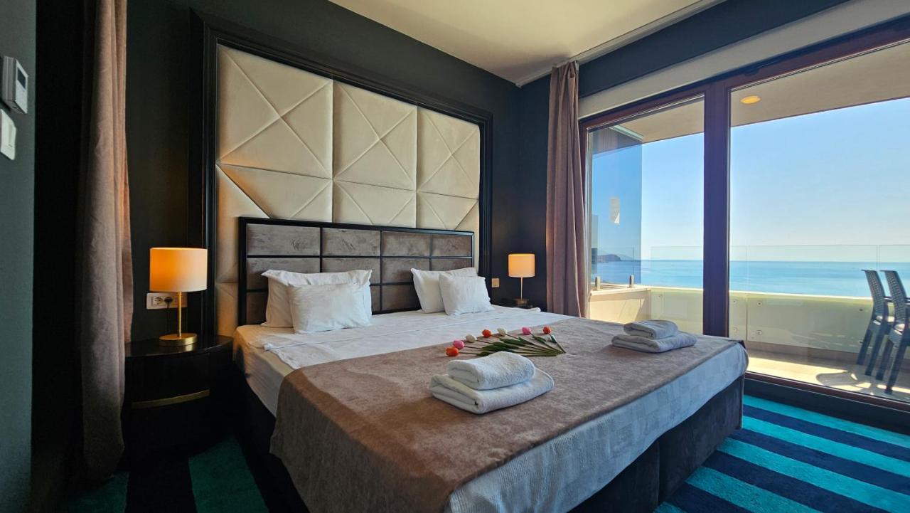 Azure Coast Residence Rafailovici -Seaside Living Apartments - 6