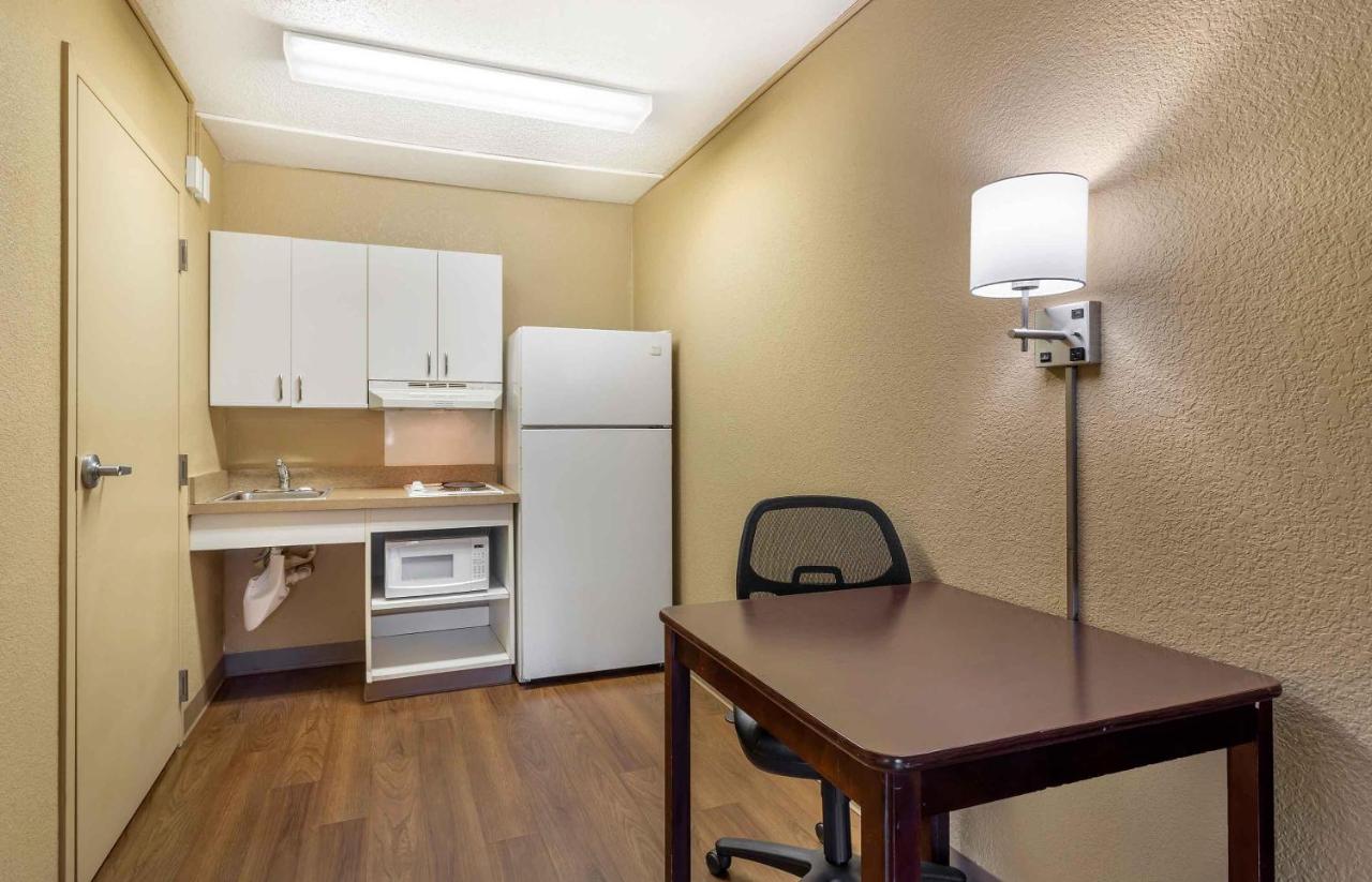 Extended Stay America Select Suites - Nashville - Airport photo 4