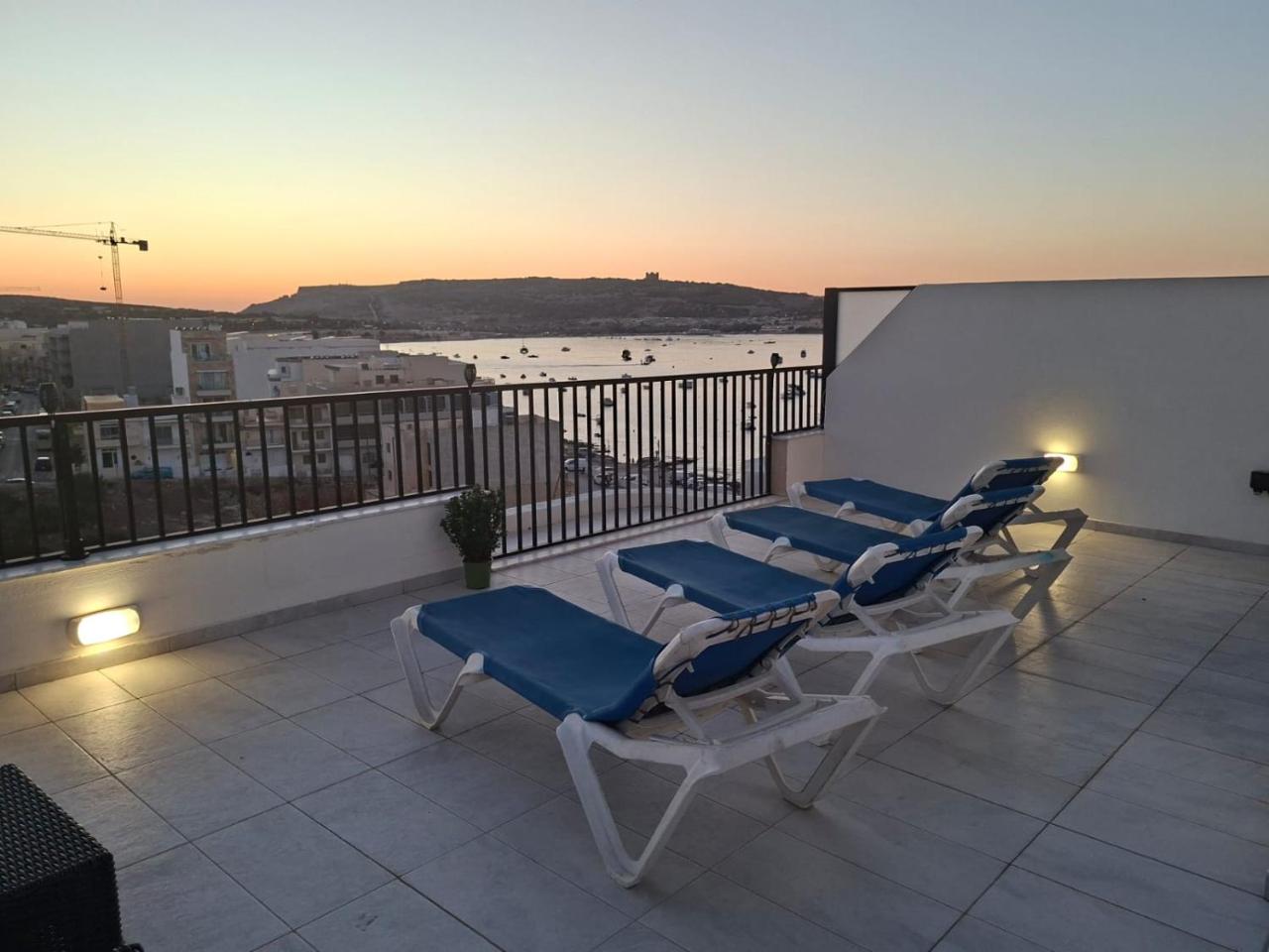 Bright Coastal Penthouse with Huge Terrace Overlooking the Sea- Ghadira Mellieha - 3