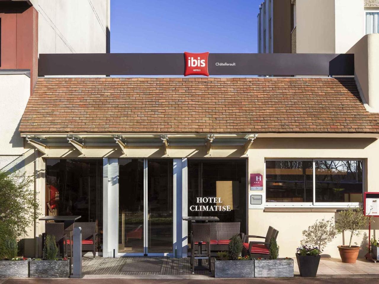 ibis Châtellerault photo 2