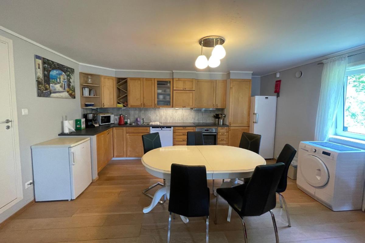 Spacious apartment with 4 bedrooms - 4