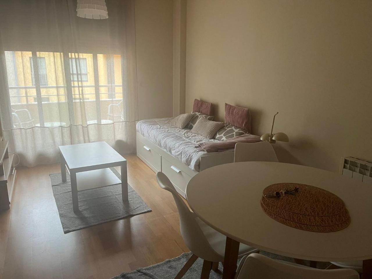Apartamento en urbanización con piscina en Playa de Silgar - 4
