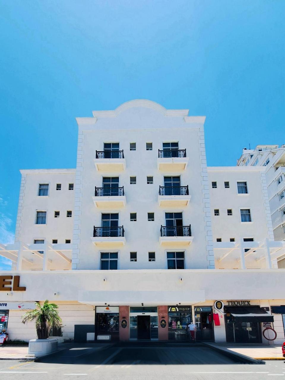 Hotel Ruiz Milán