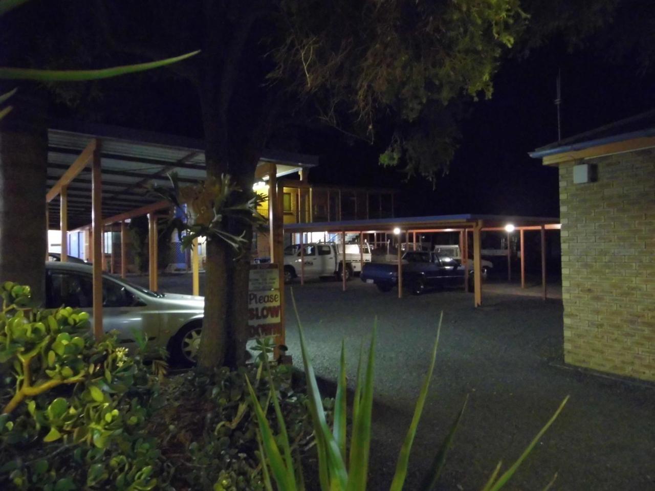 Nanango Fitzroy Motel photo 3