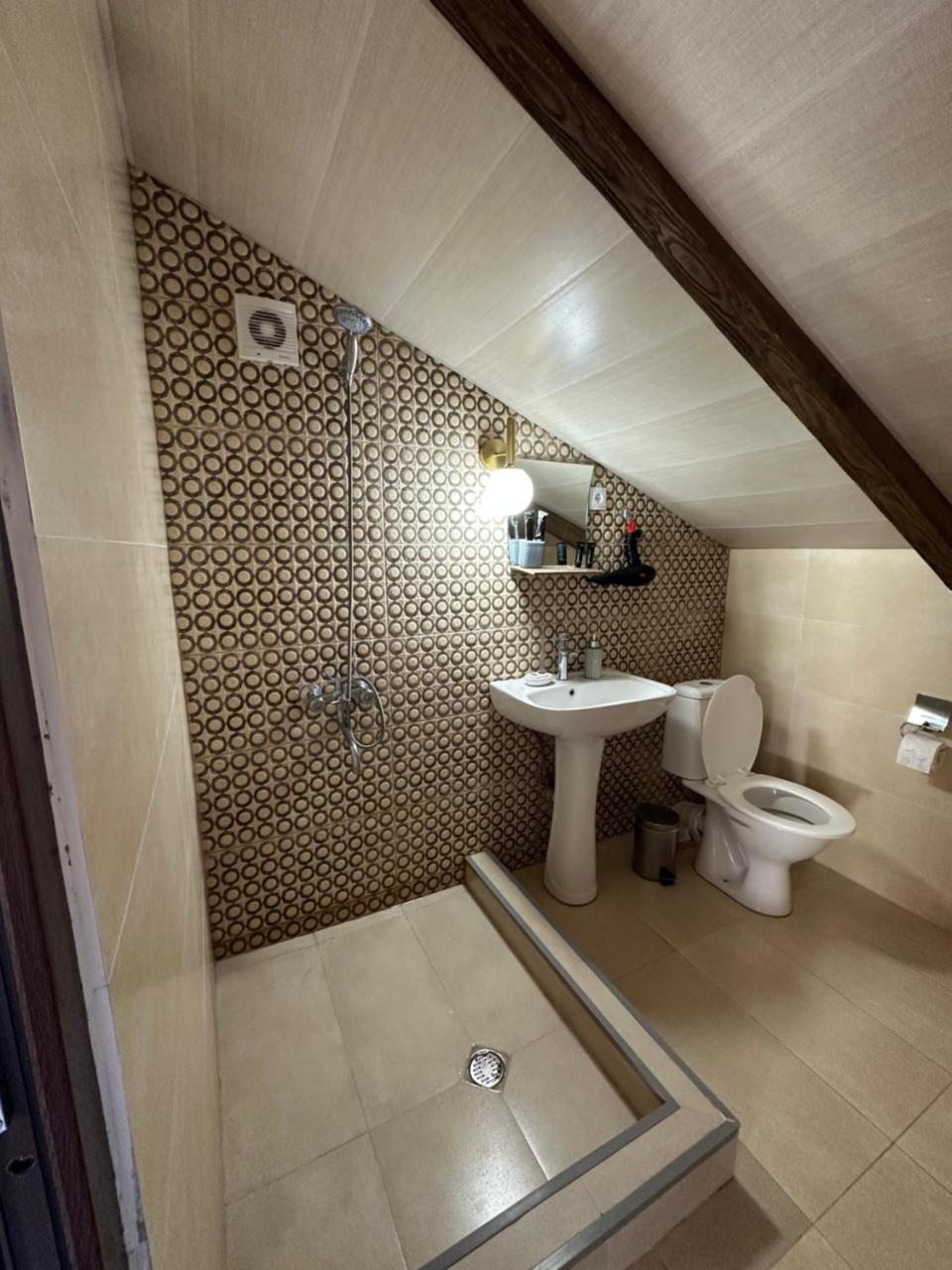 Hotel Nestt photo 2