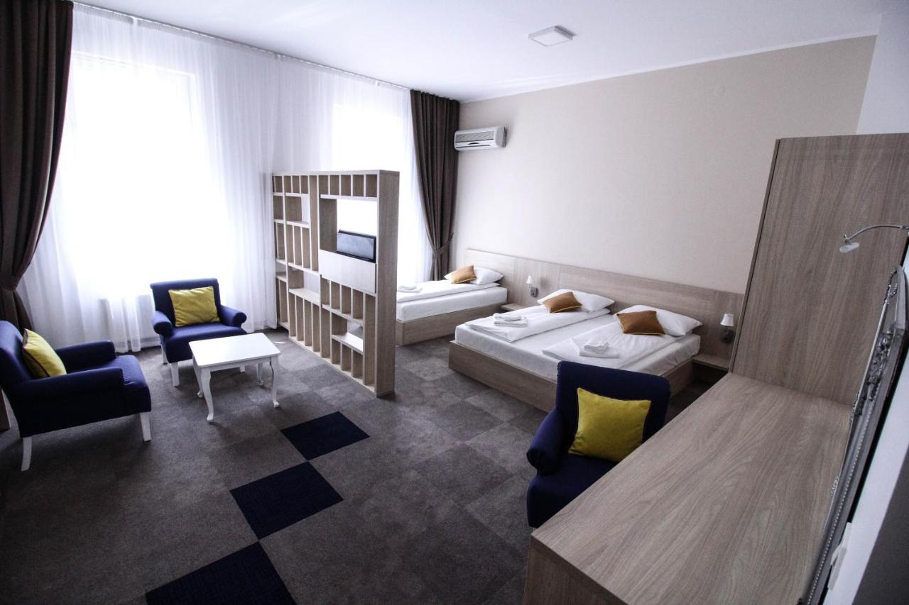 Hotel Story - 6