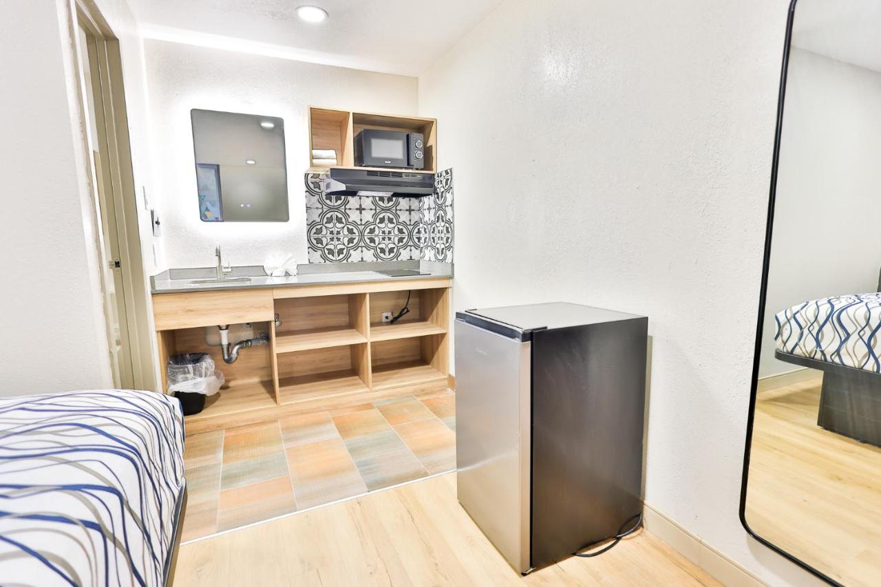 West Texas Inn & Suites with Kitchenette photo 3