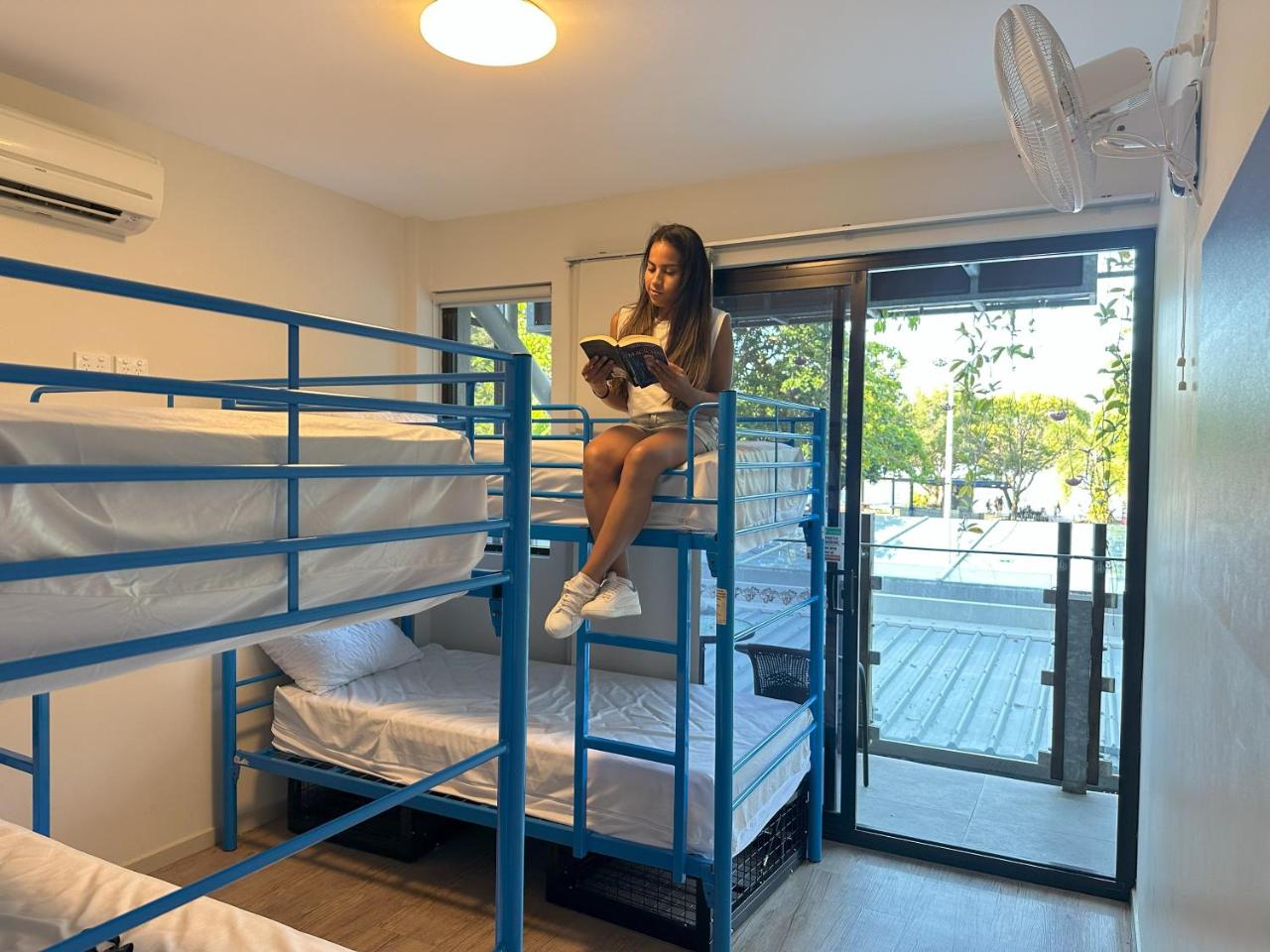 Global Backpackers Youth Hostel photo 3