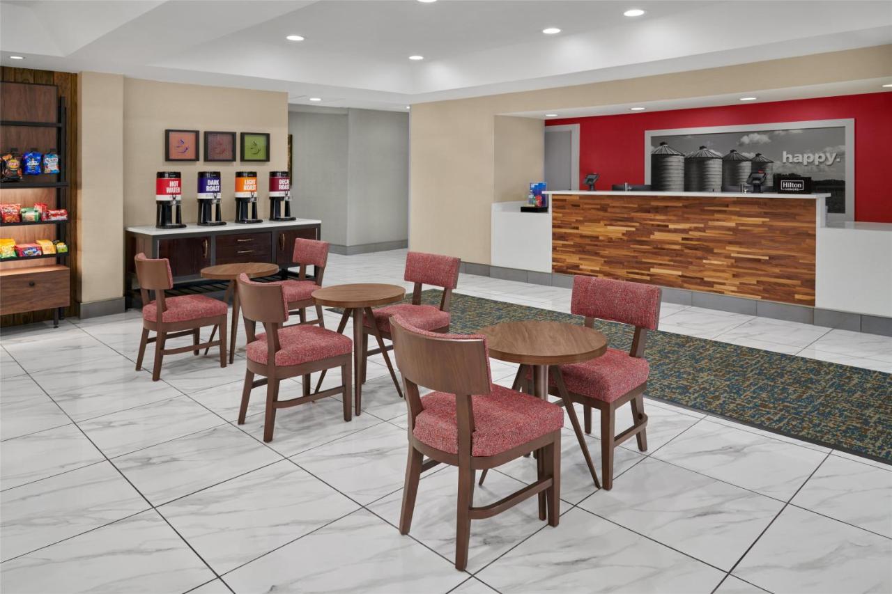 Photo - Hampton Inn Kansas City The Legends