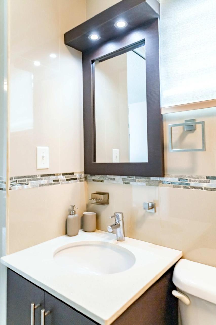 AQUA Ville Moderna 1 - Spacious 4BR Villa-Suite with King Beds photo 4