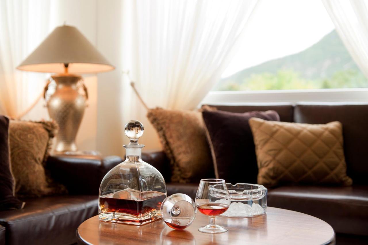 Chloe Luxury Hotel photo 2