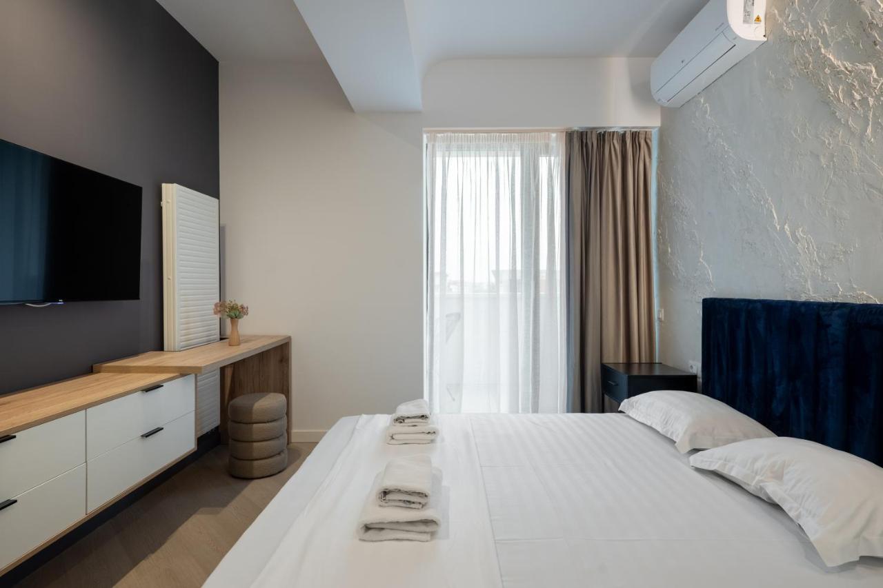 The Cortina One 1BR Apartment for 4 - 6
