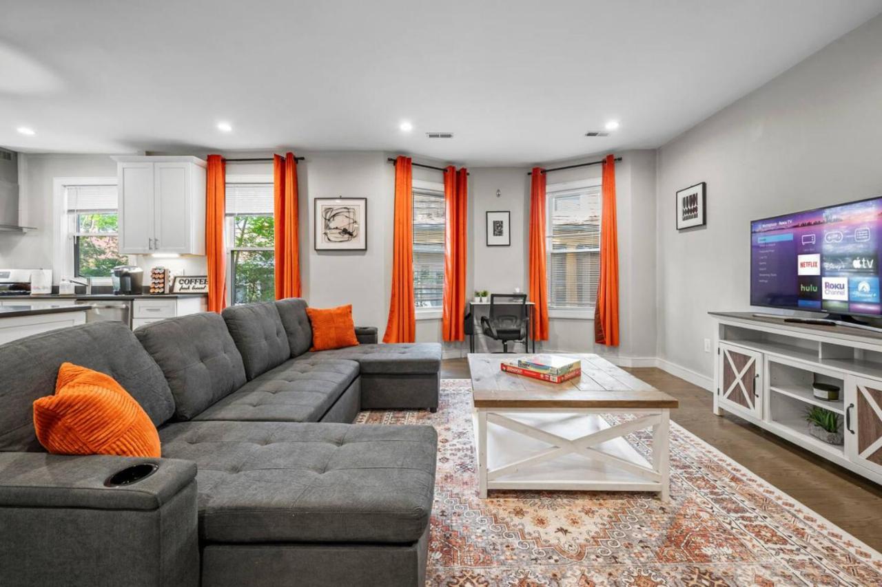 Luxury 3BR apt in Boston with Roku TV - 3