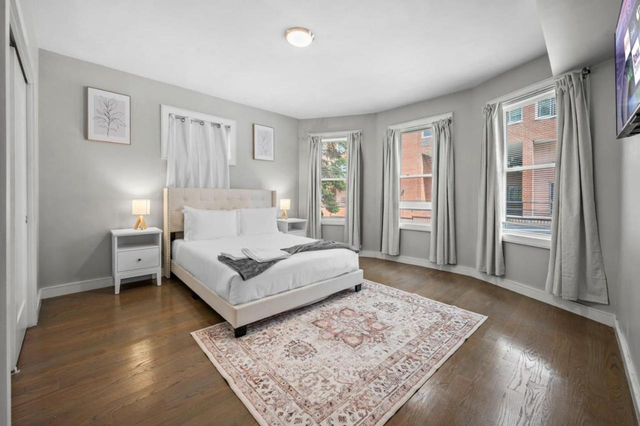 Luxury 3BR apt in Boston with Roku TV - 6