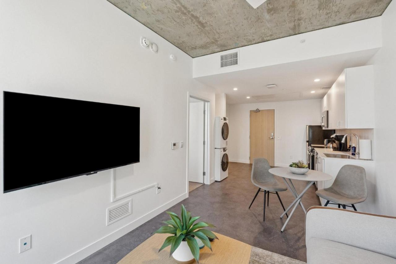 Placemakr Downtown Phoenix - 3