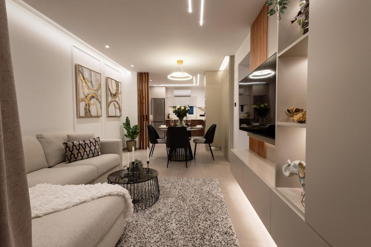 Luxury Marina Beach Stay - 4
