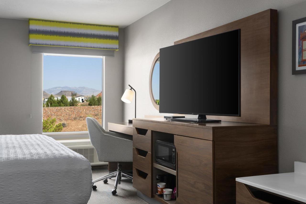 Hampton Inn St. George photo 3