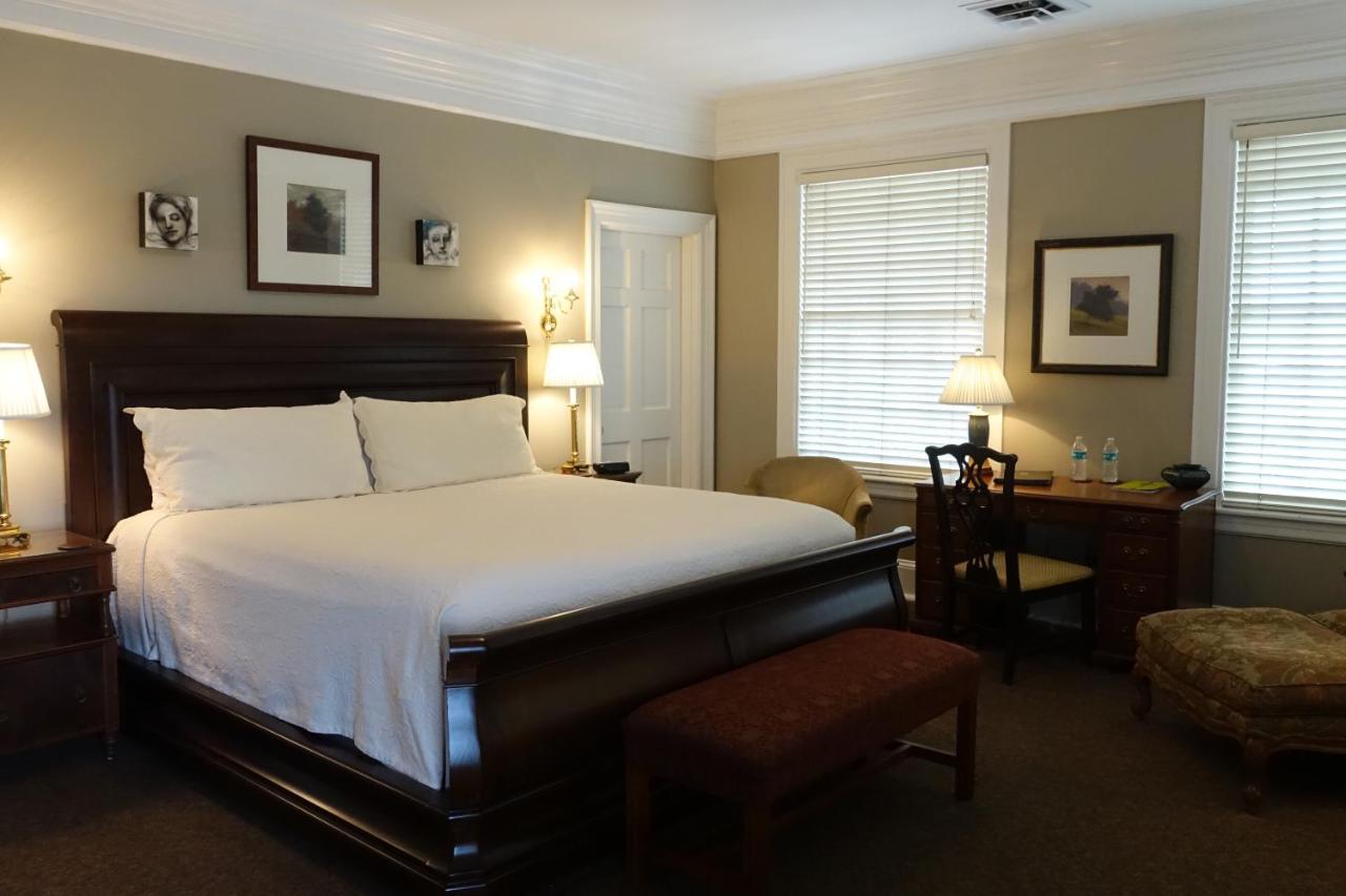 Bluff View Inn photo 3