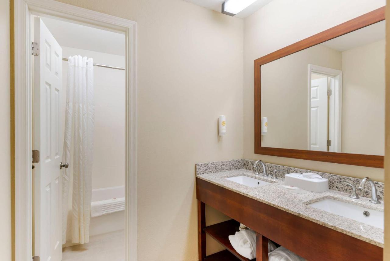 Comfort Inn Petersburg Fort Lee Area photo 2