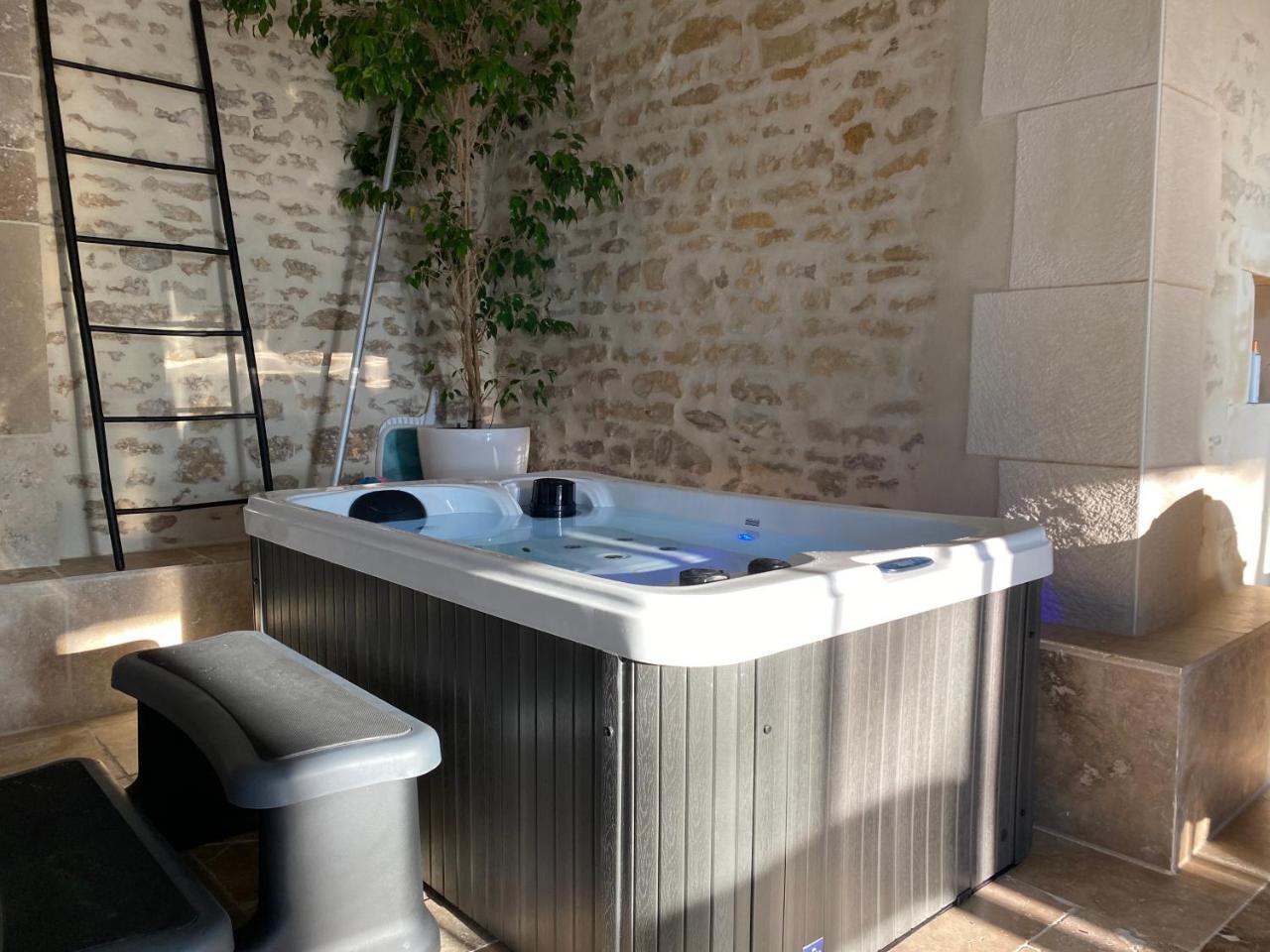 Studio Cosy dans les granges d un château accès spa - 6