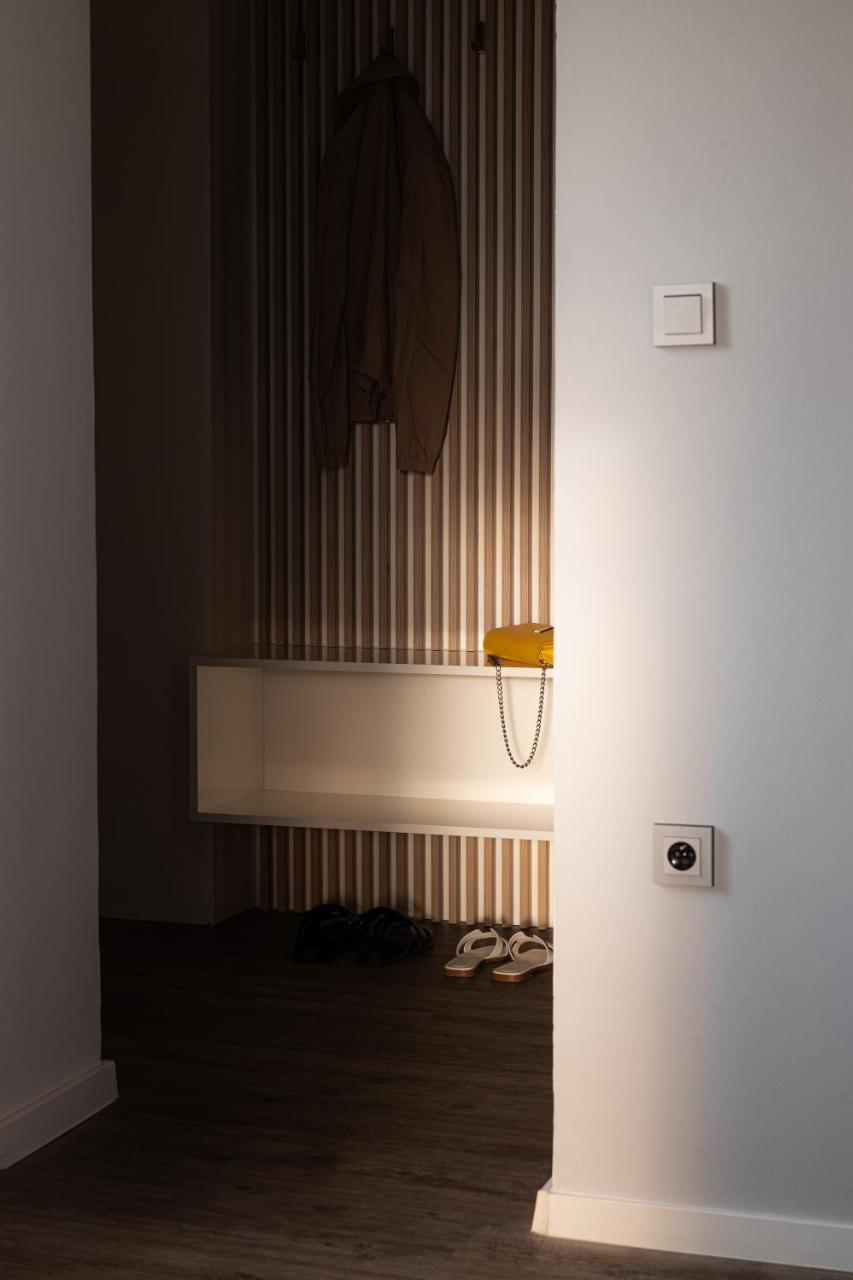 ART Apartments - 4