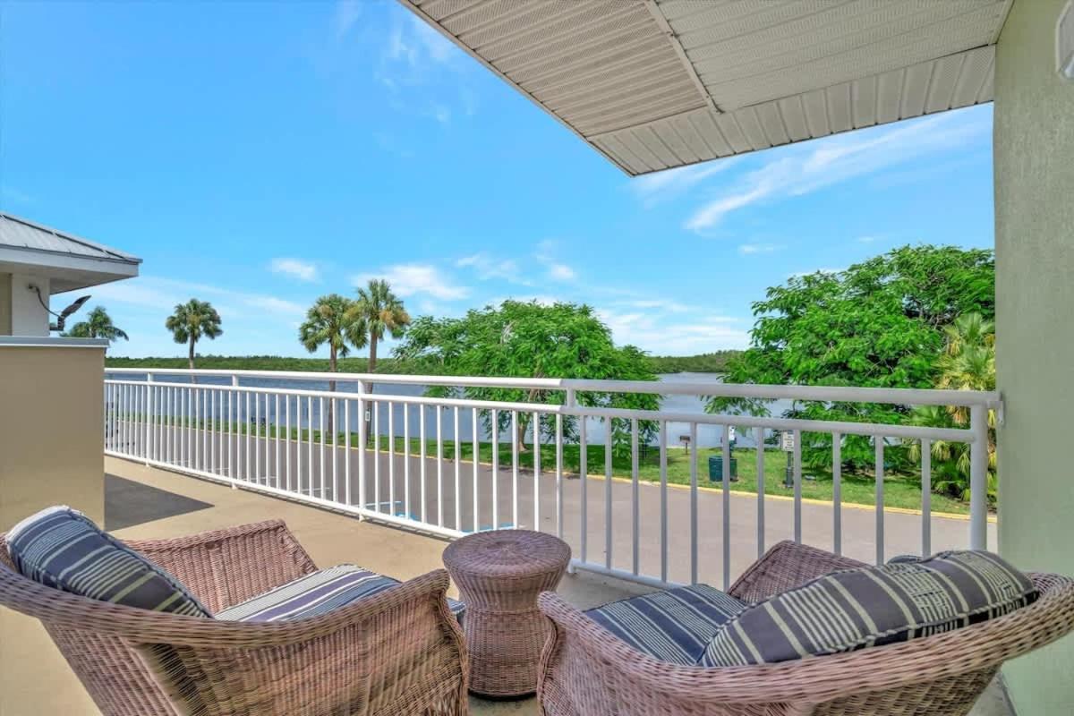 Sunset Suite Heated Pool Tennis & Gym Balcony - 4